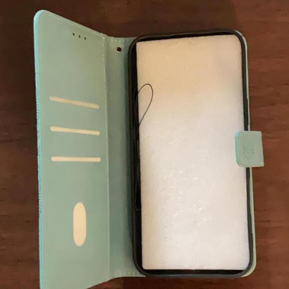 🍁Mint Green Embossed Faux leather Wallet Case - Picture 3 of 6